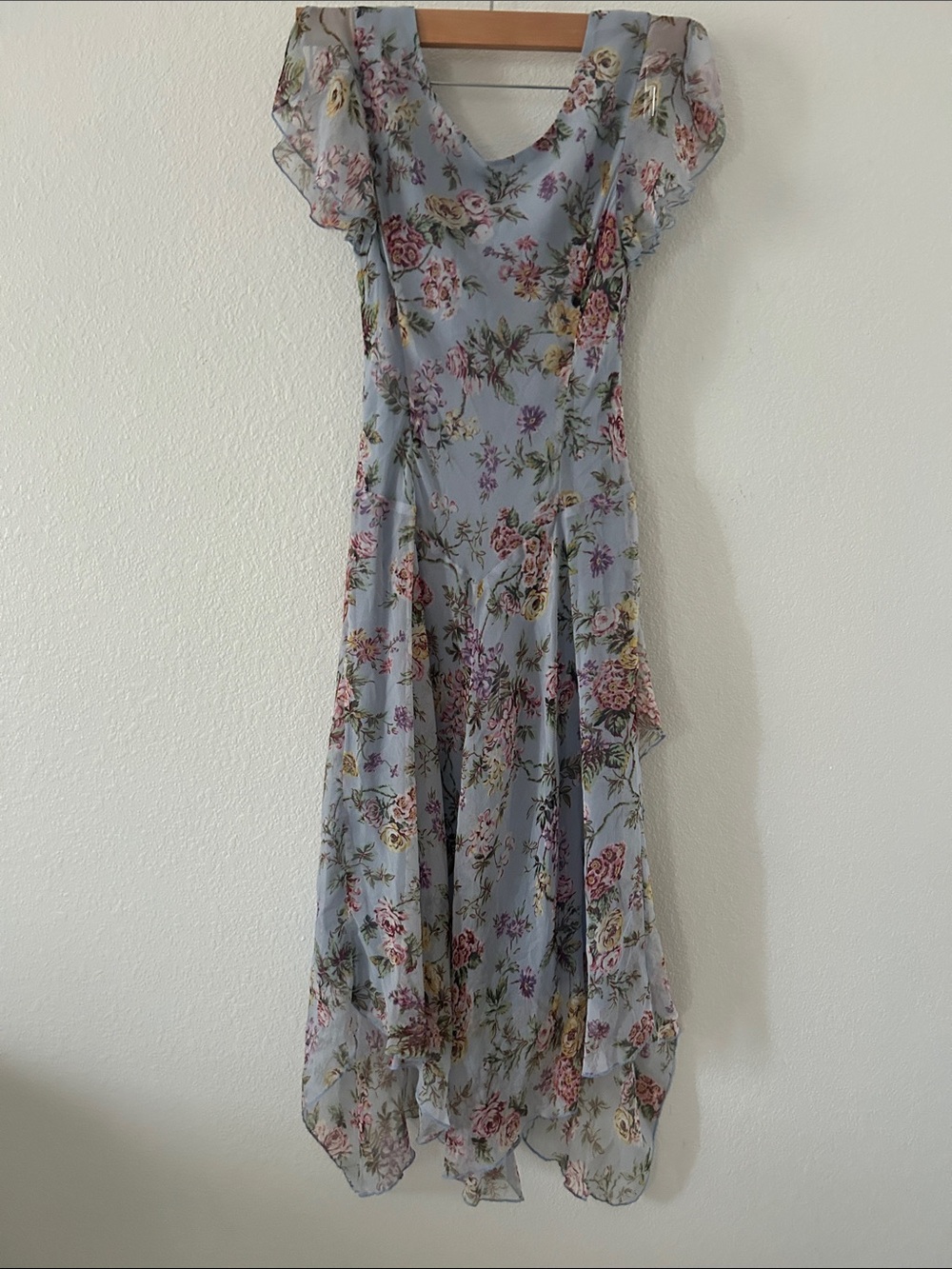 Floral silk Midi Dress in Light Blue - Picture 4 of 4